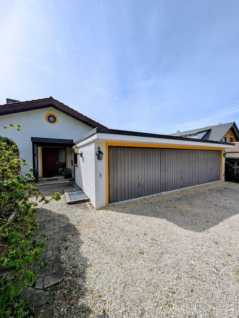 Pronájem domu 250 m², pozemek 1.275 m², Geißbühl 8, Bad Überkingen, Bádensko-Württembersko Pronájem domu 250 m², pozemek 1.275 m², Geißbühl 8, Bad Überkingen, Bádensko-Württembersko