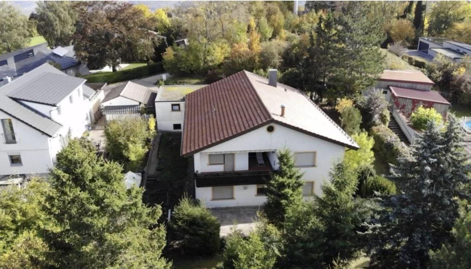 Pronájem domu 250 m², pozemek 1.275 m², Geißbühl 8, Bad Überkingen, Bádensko-Württembersko Pronájem domu 250 m², pozemek 1.275 m², Geißbühl 8, Bad Überkingen, Bádensko-Württembersko