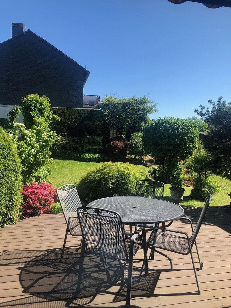 Prodej domu 110 m², pozemek 254 m², Leverkusen, Severní Porýní-Vestfálsko Prodej domu 110 m², pozemek 254 m², Leverkusen, Severní Porýní-Vestfálsko