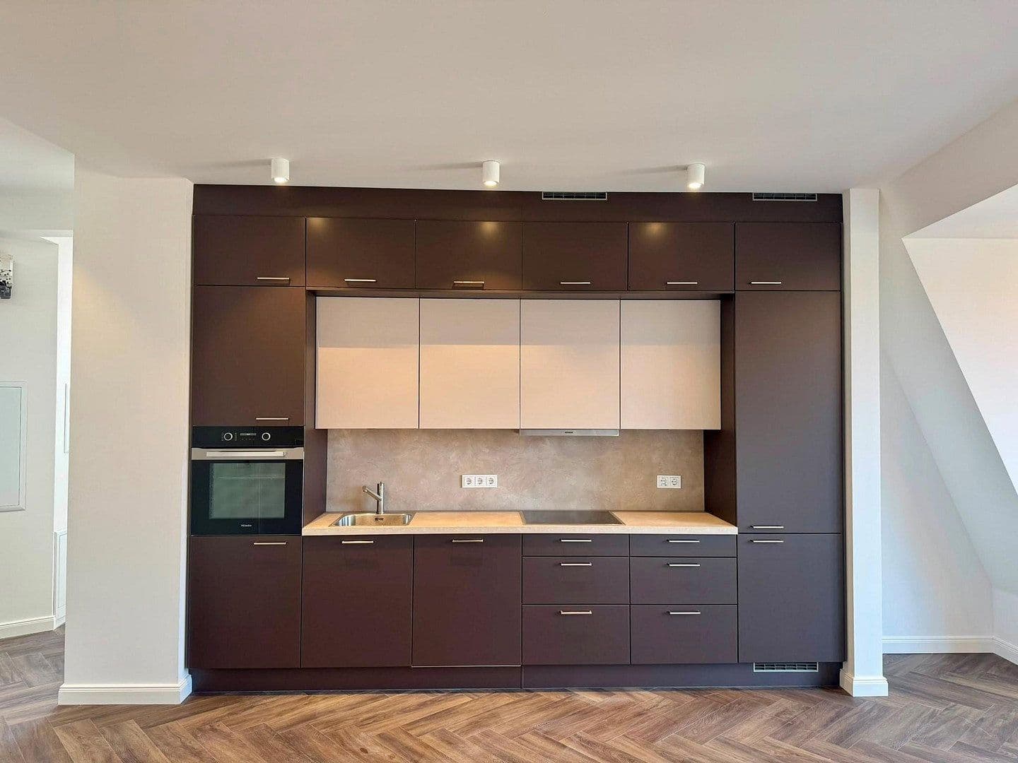 Pronájem bytu 3+1 108 m², Külzer Straße 2, Berlin, Berlín Pronájem bytu 3+1 108 m², Külzer Straße 2, Berlin, Berlín