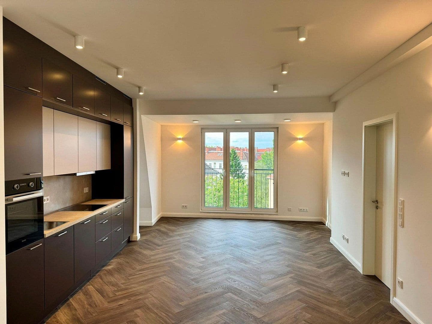 Pronájem bytu 3+1 108 m², Külzer Straße 2, Berlin, Berlín Pronájem bytu 3+1 108 m², Külzer Straße 2, Berlin, Berlín