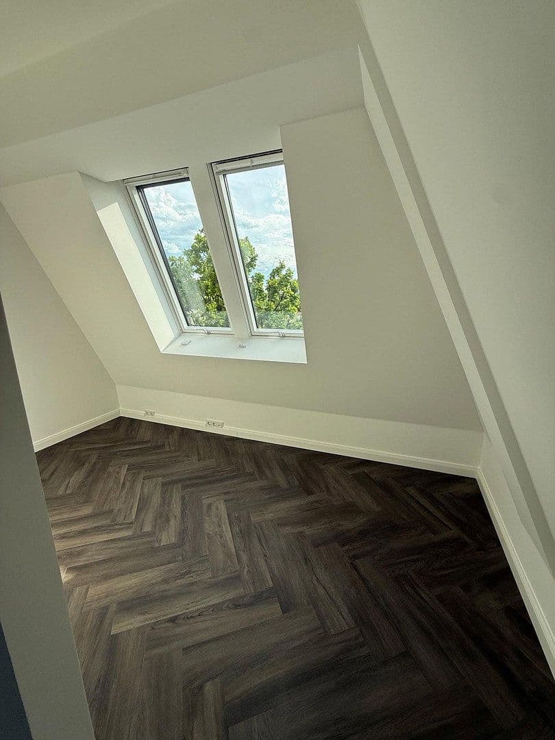 Pronájem bytu 3+1 108 m², Külzer Straße 2, Berlin, Berlín Pronájem bytu 3+1 108 m², Külzer Straße 2, Berlin, Berlín