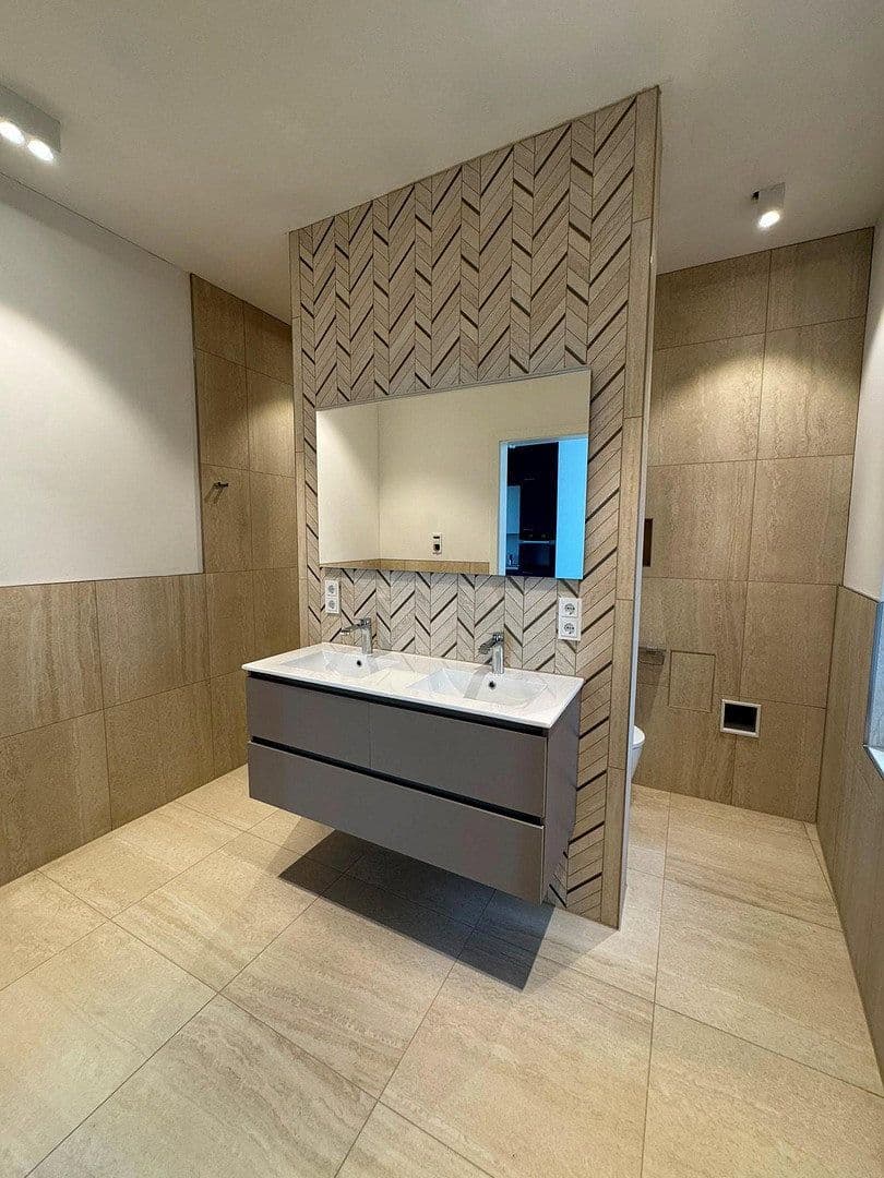 Pronájem bytu 3+1 108 m², Külzer Straße 2, Berlin, Berlín Pronájem bytu 3+1 108 m², Külzer Straße 2, Berlin, Berlín