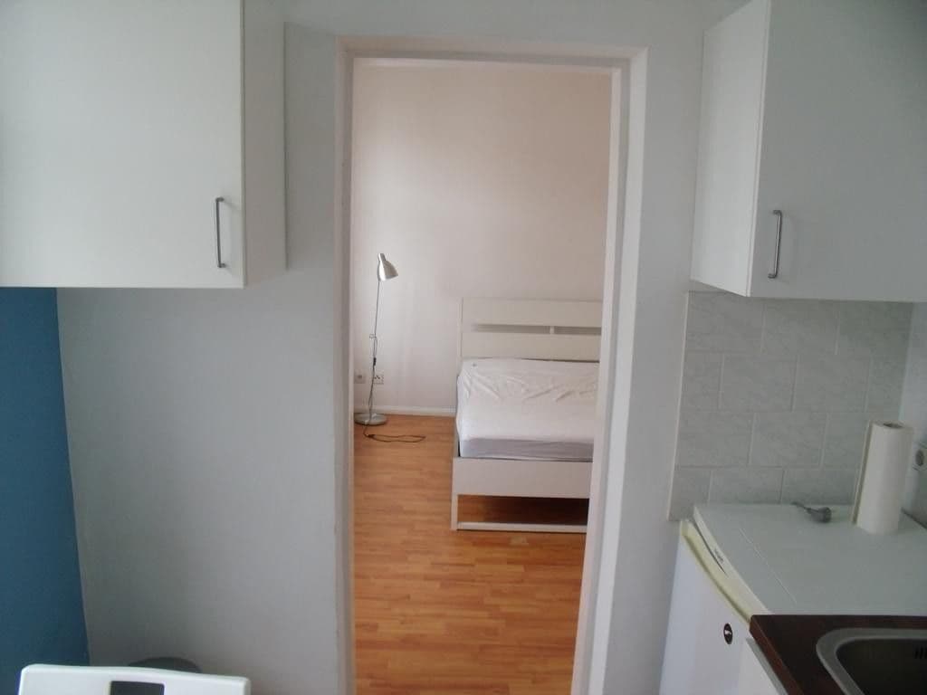 Prodej bytu 2+1 72 m², Altheider Straße 32, Berlin, Berlín Prodej bytu 2+1 72 m², Altheider Straße 32, Berlin, Berlín