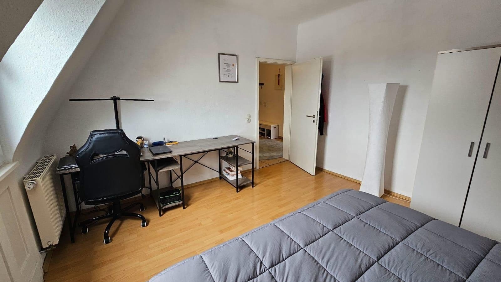 Pronájem bytu 2+1 61 m², Stuttgart, Bádensko-Württembersko Pronájem bytu 2+1 61 m², Stuttgart, Bádensko-Württembersko