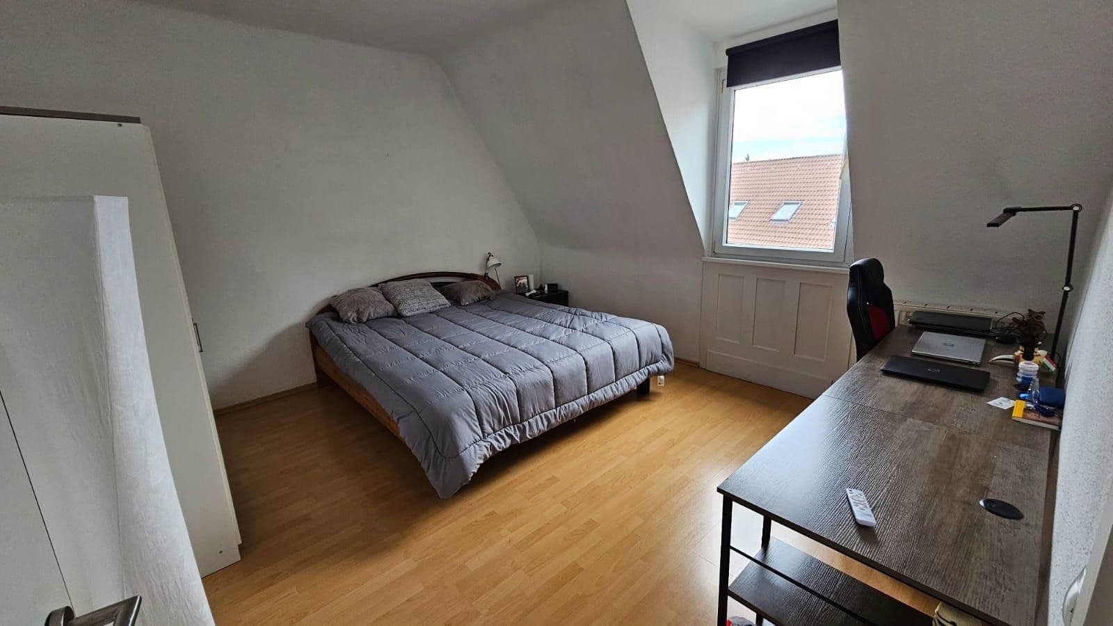 Pronájem bytu 2+1 61 m², Stuttgart, Bádensko-Württembersko Pronájem bytu 2+1 61 m², Stuttgart, Bádensko-Württembersko