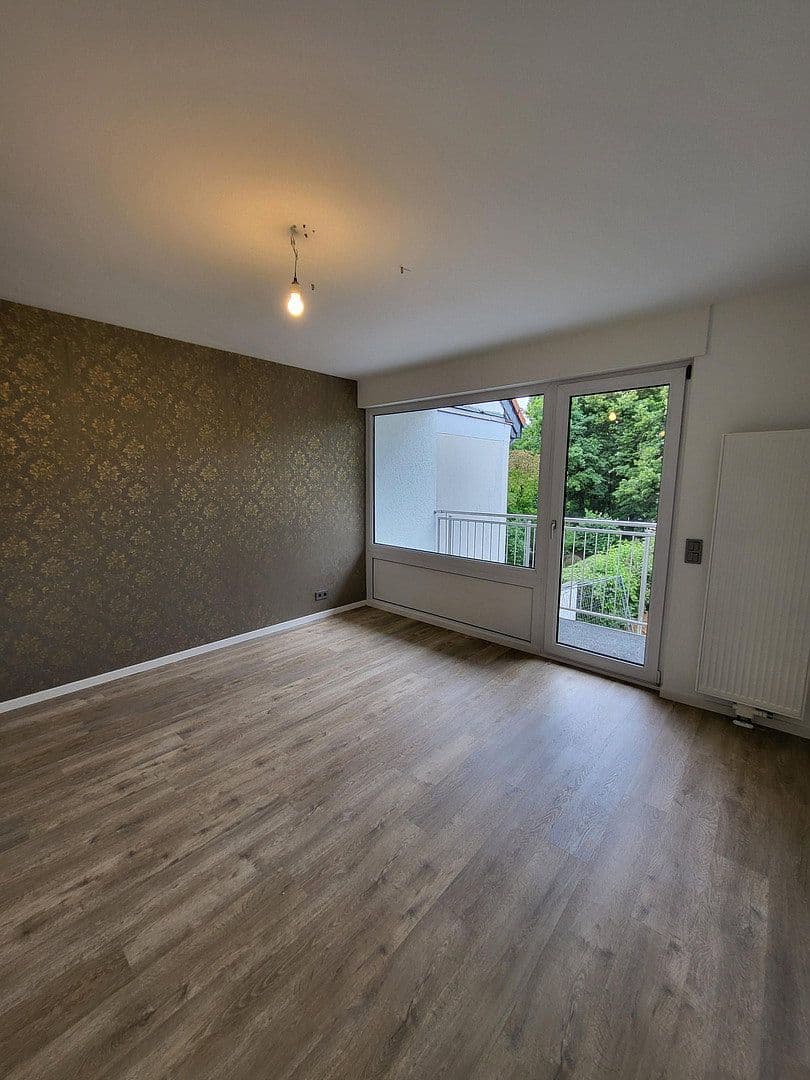 Prodej domu 170 m², pozemek 240 m², Schwalbach am Taunus, Hessen Prodej domu 170 m², pozemek 240 m², Schwalbach am Taunus, Hessen