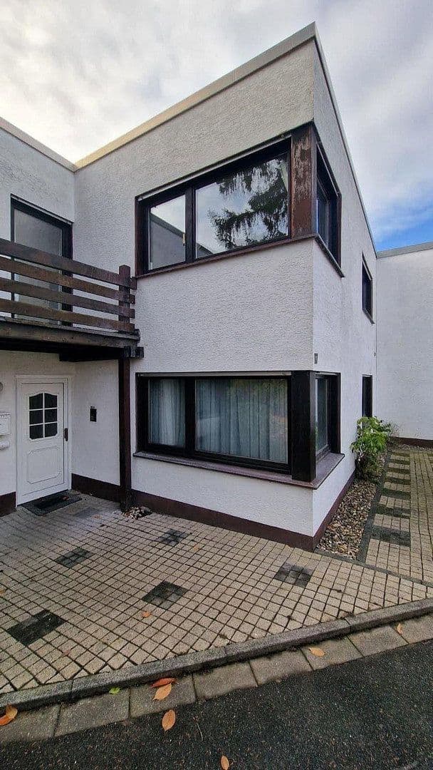 Prodej domu 222 m², pozemek 463 m², Im Apfelgarten 17, Bonn, Severní Porýní-Vestfálsko Prodej domu 222 m², pozemek 463 m², Im Apfelgarten 17, Bonn, Severní Porýní-Vestfálsko