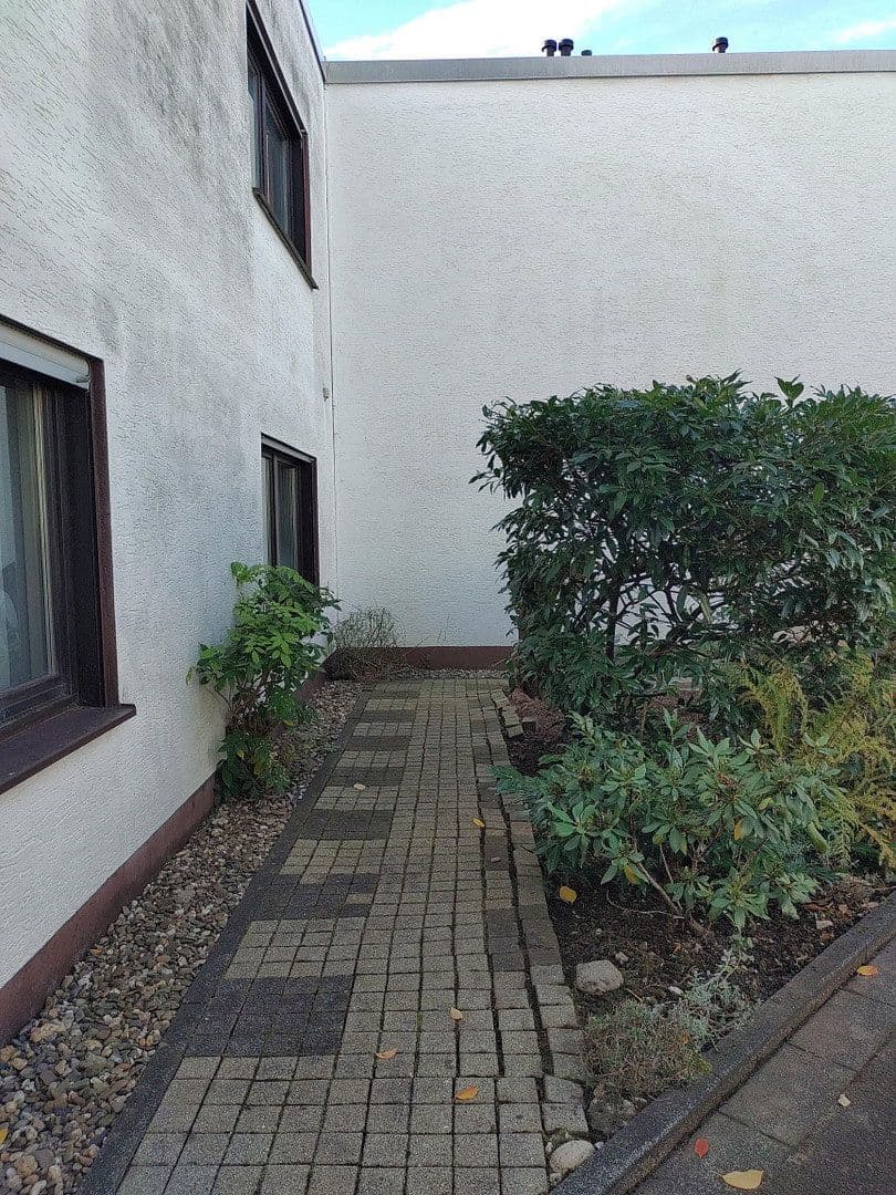 Prodej domu 222 m², pozemek 463 m², Im Apfelgarten 17, Bonn, Severní Porýní-Vestfálsko Prodej domu 222 m², pozemek 463 m², Im Apfelgarten 17, Bonn, Severní Porýní-Vestfálsko