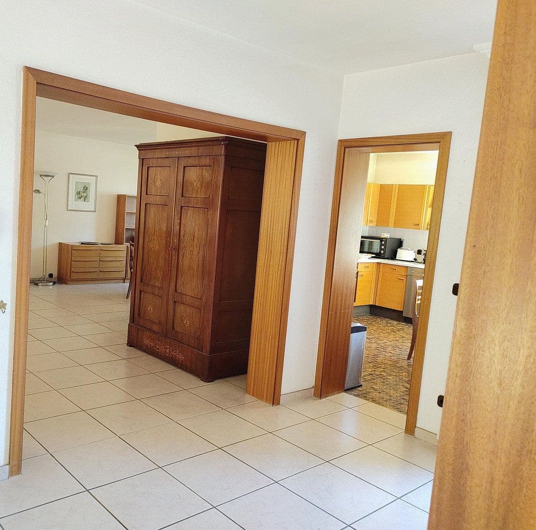 Prodej domu 222 m², pozemek 463 m², Im Apfelgarten 17, Bonn, Severní Porýní-Vestfálsko Prodej domu 222 m², pozemek 463 m², Im Apfelgarten 17, Bonn, Severní Porýní-Vestfálsko