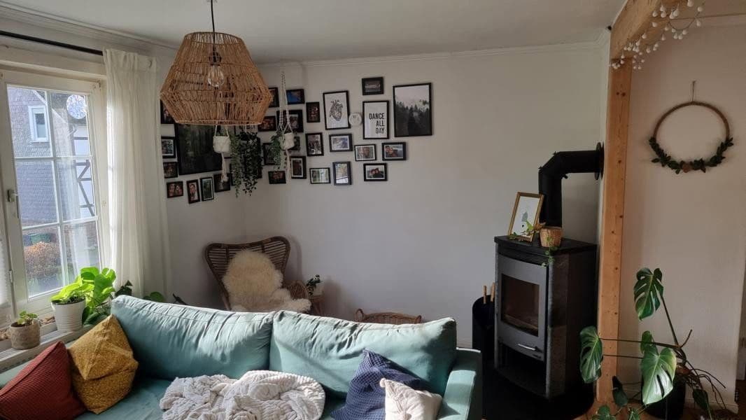 Prodej domu 221 m², pozemek 680 m², Marburger Straße 29, Netphen, Severní Porýní-Vestfálsko Prodej domu 221 m², pozemek 680 m², Marburger Straße 29, Netphen, Severní Porýní-Vestfálsko