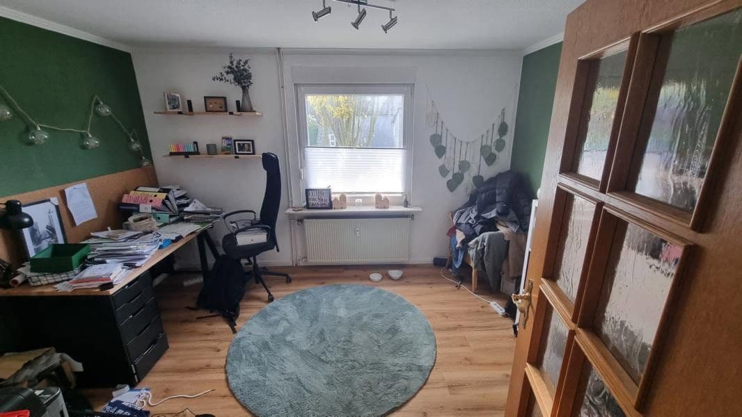 Prodej domu 221 m², pozemek 680 m², Marburger Straße 29, Netphen, Severní Porýní-Vestfálsko Prodej domu 221 m², pozemek 680 m², Marburger Straße 29, Netphen, Severní Porýní-Vestfálsko