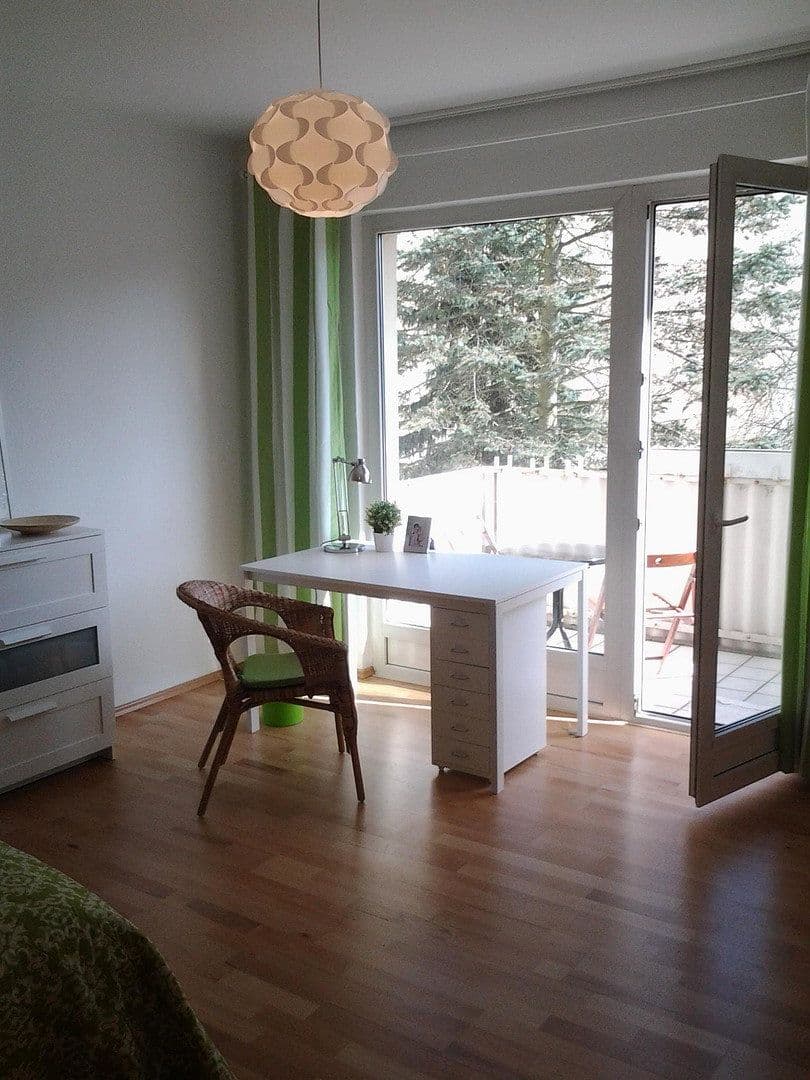 Prodej bytu 1+1 37 m², Binger Str.89, Berlin, Berlín Prodej bytu 1+1 37 m², Binger Str.89, Berlin, Berlín