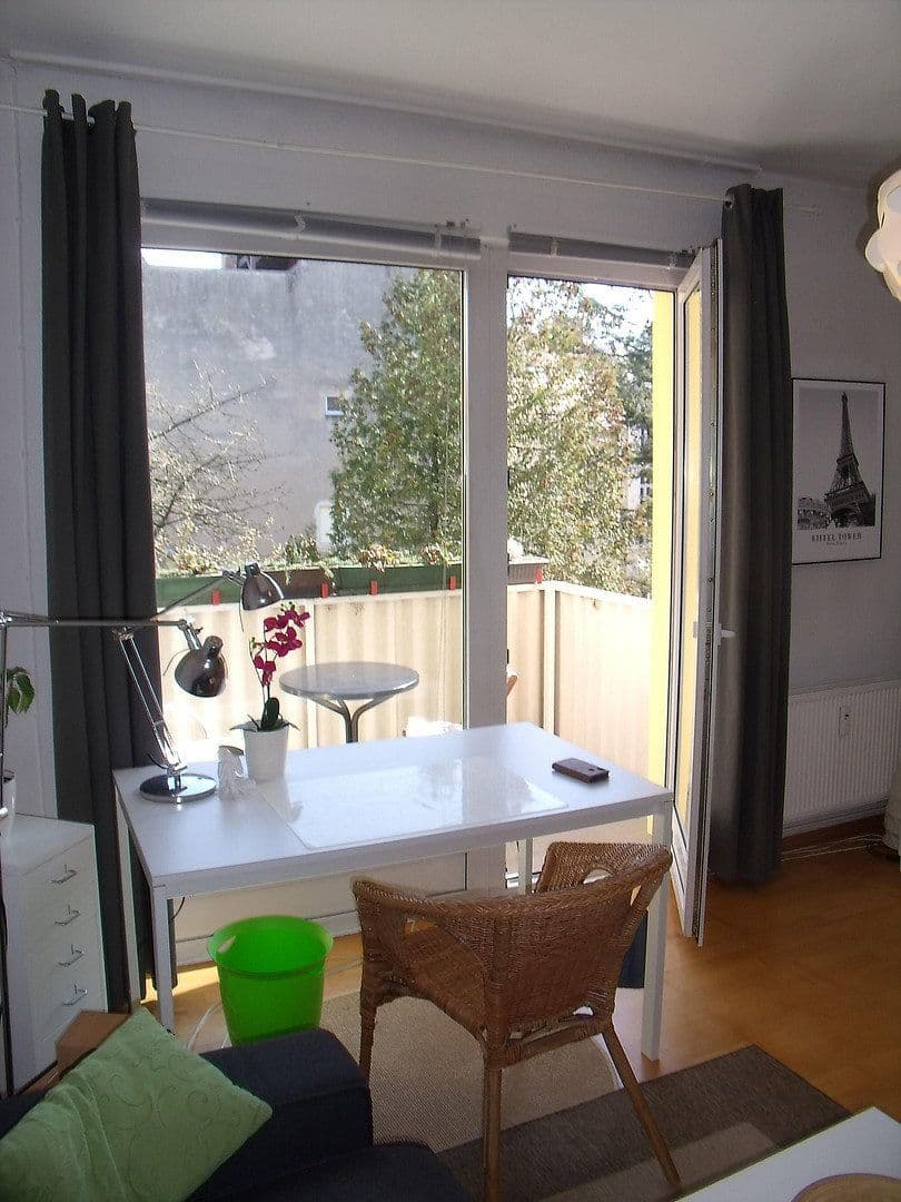 Prodej bytu 1+1 37 m², Binger Str.89, Berlin, Berlín Prodej bytu 1+1 37 m², Binger Str.89, Berlin, Berlín
