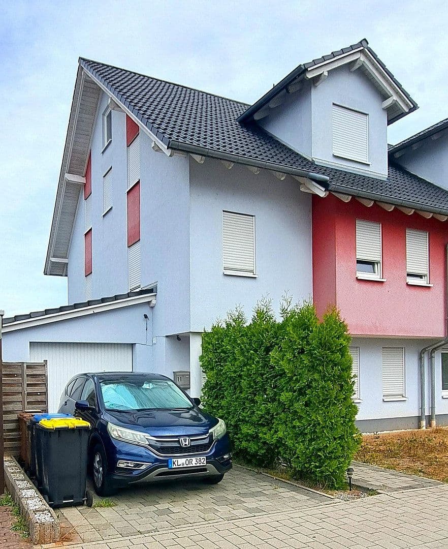 Prodej domu 181 m², pozemek 227 m², Carl-Jacob-Strasse 13, Kaiserslautern-Erfenbach, Porýní-Falc Prodej domu 181 m², pozemek 227 m², Carl-Jacob-Strasse 13, Kaiserslautern-Erfenbach, Porýní-Falc