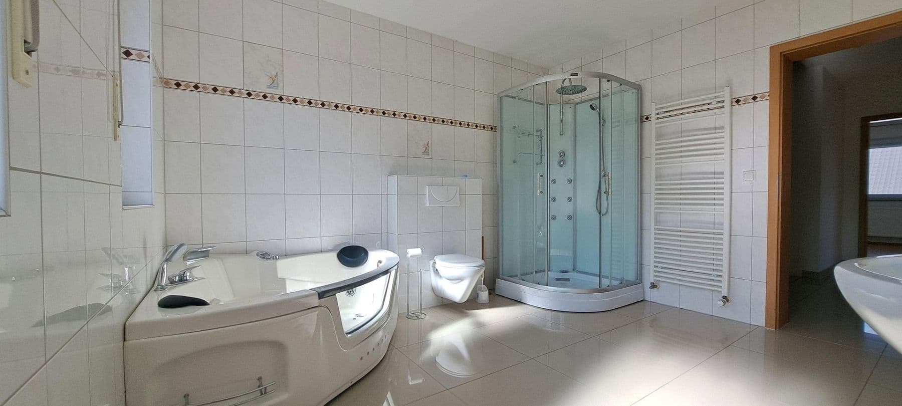 Prodej domu 181 m², pozemek 227 m², Carl-Jacob-Strasse 13, Kaiserslautern-Erfenbach, Porýní-Falc Prodej domu 181 m², pozemek 227 m², Carl-Jacob-Strasse 13, Kaiserslautern-Erfenbach, Porýní-Falc