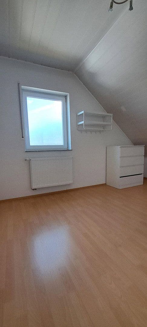 Prodej domu 181 m², pozemek 227 m², Carl-Jacob-Strasse 13, Kaiserslautern-Erfenbach, Porýní-Falc Prodej domu 181 m², pozemek 227 m², Carl-Jacob-Strasse 13, Kaiserslautern-Erfenbach, Porýní-Falc