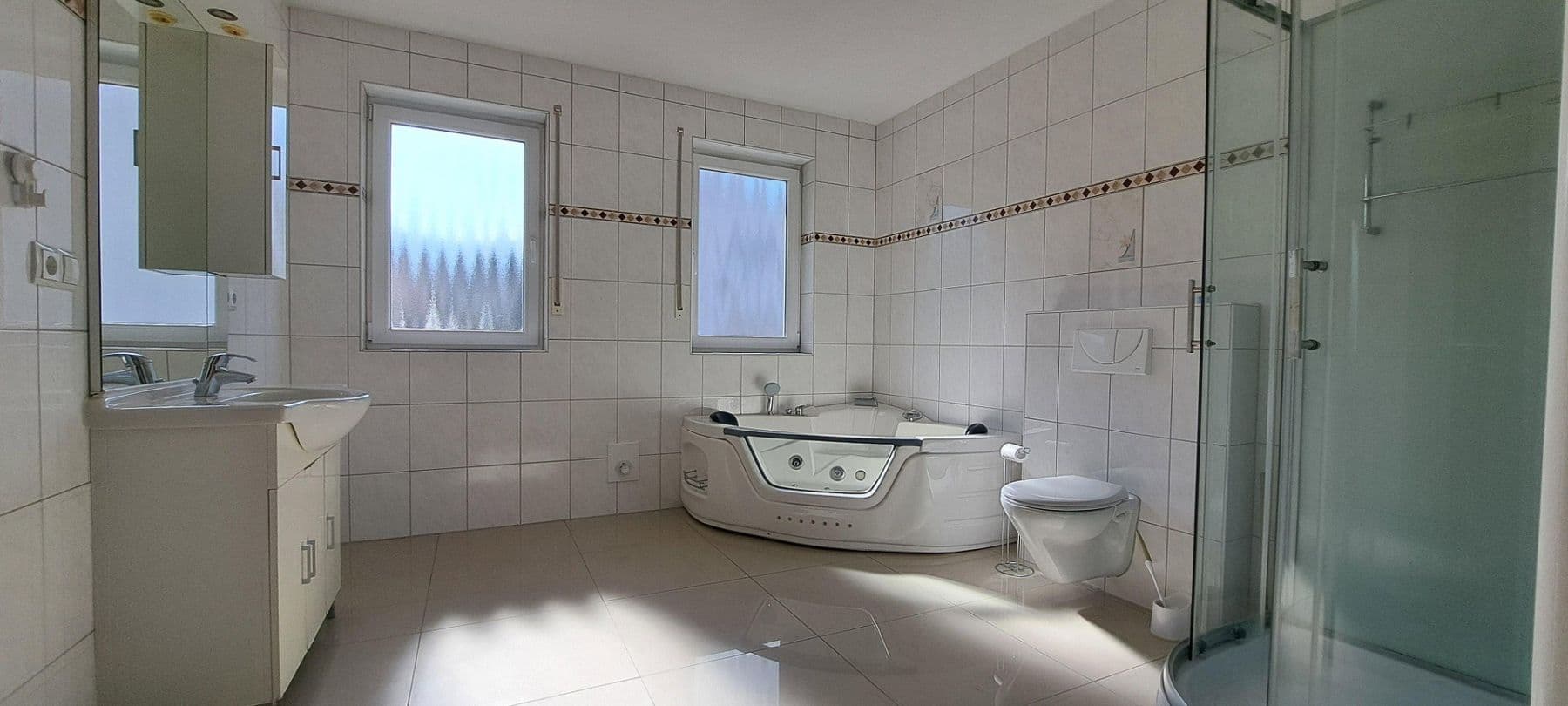 Prodej domu 181 m², pozemek 227 m², Carl-Jacob-Strasse 13, Kaiserslautern-Erfenbach, Porýní-Falc Prodej domu 181 m², pozemek 227 m², Carl-Jacob-Strasse 13, Kaiserslautern-Erfenbach, Porýní-Falc