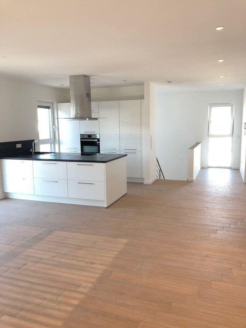 Prodej bytu 6+1 108 m², Wolfsburg, Dolní Sasko Prodej bytu 6+1 108 m², Wolfsburg, Dolní Sasko