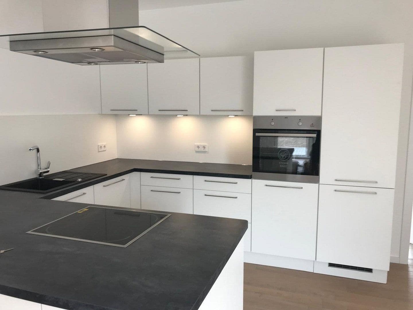 Prodej bytu 6+1 108 m², Wolfsburg, Dolní Sasko Prodej bytu 6+1 108 m², Wolfsburg, Dolní Sasko