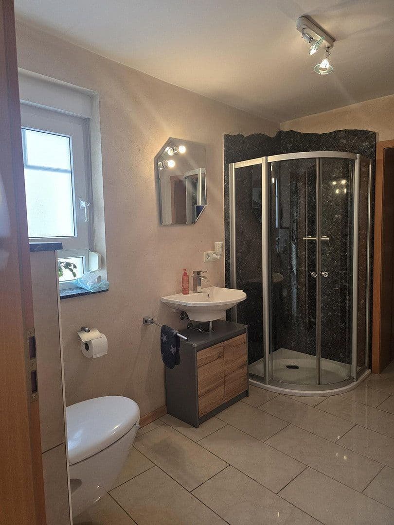 Prodej domu 176 m², pozemek 490 m², Speyerer Straße 23, Römerberg, Porýní-Falc Prodej domu 176 m², pozemek 490 m², Speyerer Straße 23, Römerberg, Porýní-Falc