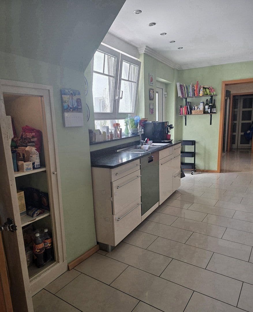 Prodej domu 176 m², pozemek 490 m², Speyerer Straße 23, Römerberg, Porýní-Falc Prodej domu 176 m², pozemek 490 m², Speyerer Straße 23, Römerberg, Porýní-Falc