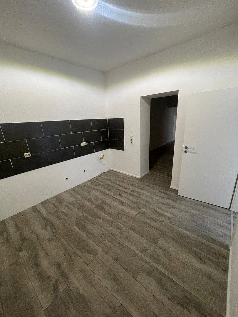 Prodej domu 500 m², pozemek 256 m², Kölner Straße 3, Bergheim, Severní Porýní-Vestfálsko Prodej domu 500 m², pozemek 256 m², Kölner Straße 3, Bergheim, Severní Porýní-Vestfálsko