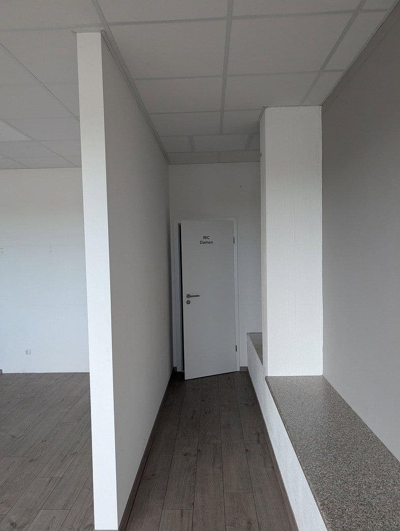 Pronájem kanceláře 460 m², Winzerleite 4, Passau, Bavorsko Pronájem kanceláře 460 m², Winzerleite 4, Passau, Bavorsko