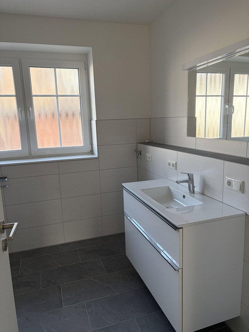 Pronájem bytu 3+1 88 m², Hauptstr. 6, Brackel, Dolní Sasko Pronájem bytu 3+1 88 m², Hauptstr. 6, Brackel, Dolní Sasko