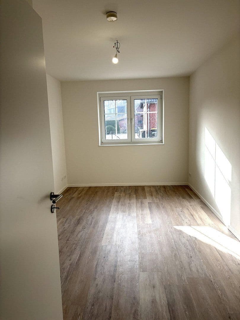 Pronájem bytu 3+1 88 m², Hauptstr. 6, Brackel, Dolní Sasko Pronájem bytu 3+1 88 m², Hauptstr. 6, Brackel, Dolní Sasko