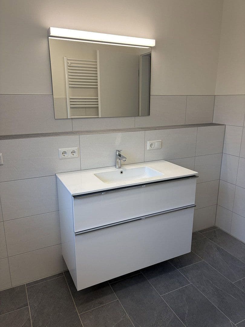 Pronájem bytu 3+1 88 m², Hauptstr. 6, Brackel, Dolní Sasko Pronájem bytu 3+1 88 m², Hauptstr. 6, Brackel, Dolní Sasko