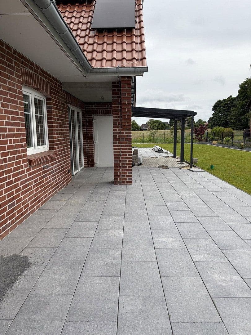 Pronájem bytu 3+1 88 m², Hauptstr. 6, Brackel, Dolní Sasko Pronájem bytu 3+1 88 m², Hauptstr. 6, Brackel, Dolní Sasko