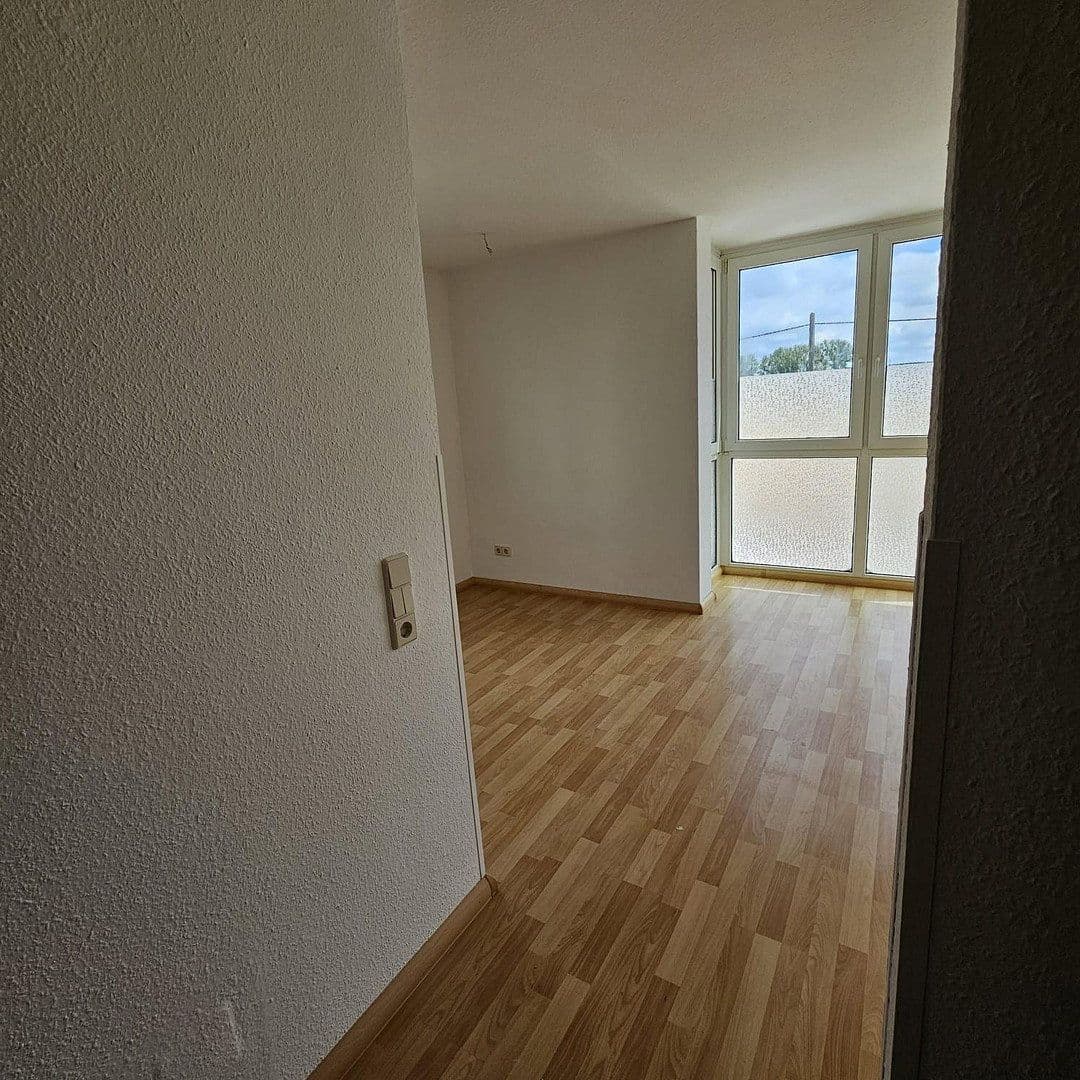 Pronájem bytu 1+1 27 m², Am Bahnhof 71, Frankenberg/Sachsen, Sasko Pronájem bytu 1+1 27 m², Am Bahnhof 71, Frankenberg/Sachsen, Sasko