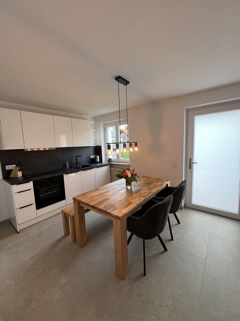 Pronájem bytu 2+1 50 m², Untere Parkstr 30, Haar (Haar), Bavorsko Pronájem bytu 2+1 50 m², Untere Parkstr 30, Haar (Haar), Bavorsko
