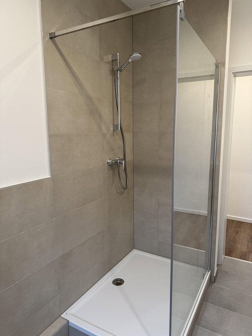 Pronájem bytu 3+1 70 m², Erlangerstraße 91, Fürth, Bavorsko Pronájem bytu 3+1 70 m², Erlangerstraße 91, Fürth, Bavorsko