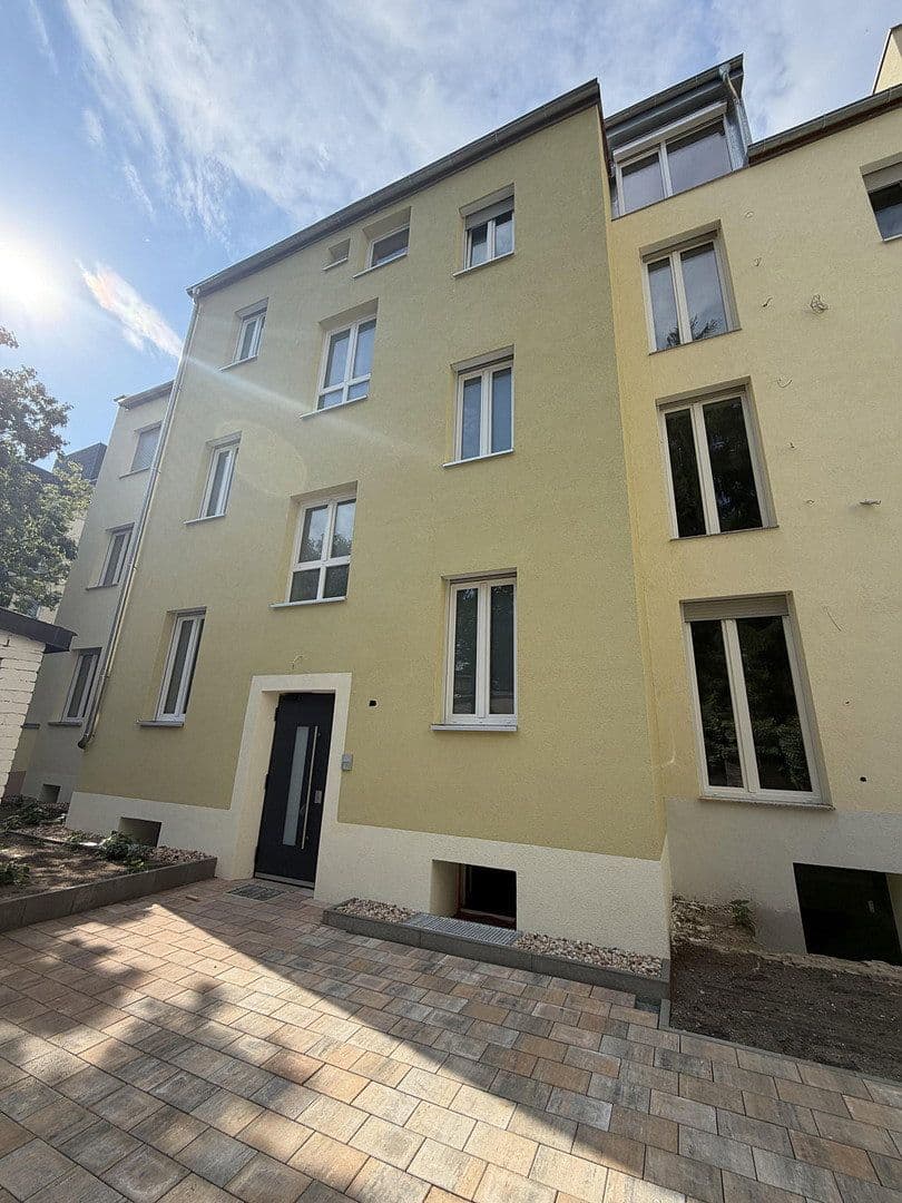 Pronájem bytu 3+1 70 m², Erlangerstraße 91, Fürth, Bavorsko Pronájem bytu 3+1 70 m², Erlangerstraße 91, Fürth, Bavorsko