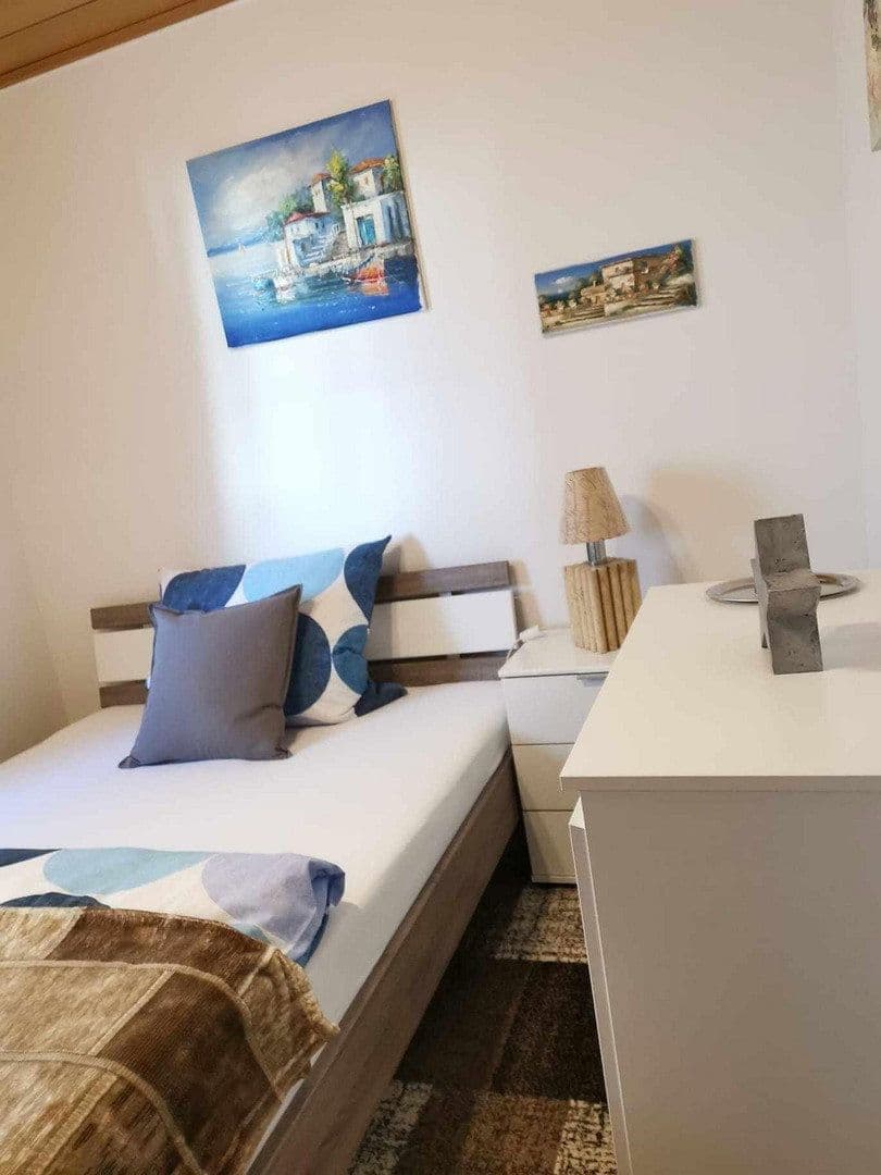 Pronájem bytu 1+1 16 m², Mönsheimerstr. 47, Heimsheim, Bádensko-Württembersko Pronájem bytu 1+1 16 m², Mönsheimerstr. 47, Heimsheim, Bádensko-Württembersko