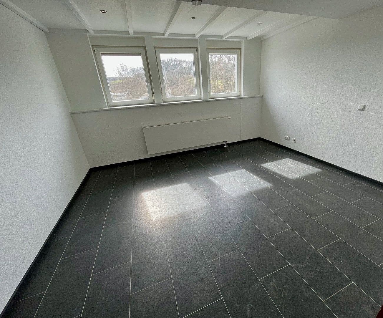 Prodej domu 3.200 m², pozemek 3.200 m², Anzhausener Str. 24, Wilnsdorf, Severní Porýní-Vestfálsko Prodej domu 3.200 m², pozemek 3.200 m², Anzhausener Str. 24, Wilnsdorf, Severní Porýní-Vestfálsko