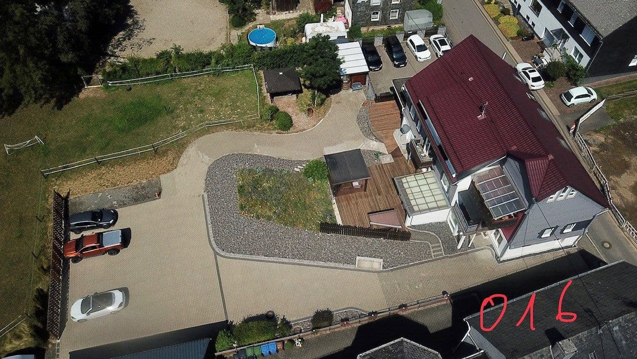 Prodej domu 3.200 m², pozemek 3.200 m², Anzhausener Str. 24, Wilnsdorf, Severní Porýní-Vestfálsko Prodej domu 3.200 m², pozemek 3.200 m², Anzhausener Str. 24, Wilnsdorf, Severní Porýní-Vestfálsko