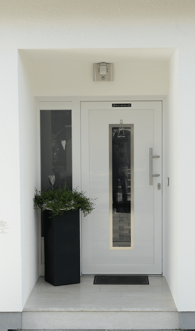 Prodej domu 237 m², pozemek 992 m², Reichertshausen - Steinkirchen, Bavorsko Prodej domu 237 m², pozemek 992 m², Reichertshausen - Steinkirchen, Bavorsko