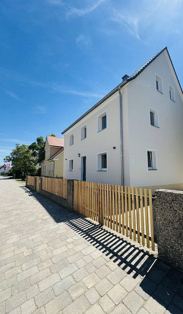 Prodej domu 180 m², pozemek 357 m², Bechhofen, Bavorsko Prodej domu 180 m², pozemek 357 m², Bechhofen, Bavorsko