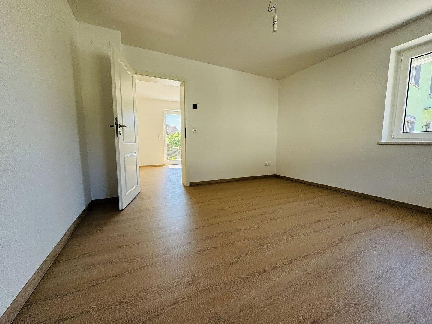Prodej domu 180 m², pozemek 357 m², Bechhofen, Bavorsko Prodej domu 180 m², pozemek 357 m², Bechhofen, Bavorsko