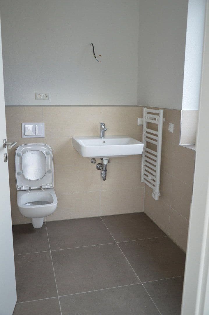 Pronájem bytu 3+1 97 m², Anny-Schlemm-Str. 7, Neu-Isenburg, Hessen Pronájem bytu 3+1 97 m², Anny-Schlemm-Str. 7, Neu-Isenburg, Hessen