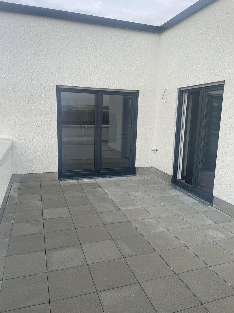 Pronájem bytu 3+1 97 m², Anny-Schlemm-Str. 7, Neu-Isenburg, Hessen Pronájem bytu 3+1 97 m², Anny-Schlemm-Str. 7, Neu-Isenburg, Hessen