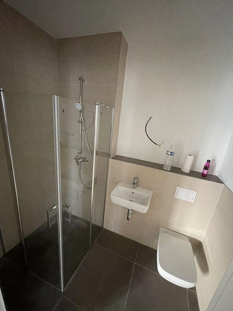 Pronájem bytu 3+1 97 m², Anny-Schlemm-Str. 7, Neu-Isenburg, Hessen Pronájem bytu 3+1 97 m², Anny-Schlemm-Str. 7, Neu-Isenburg, Hessen