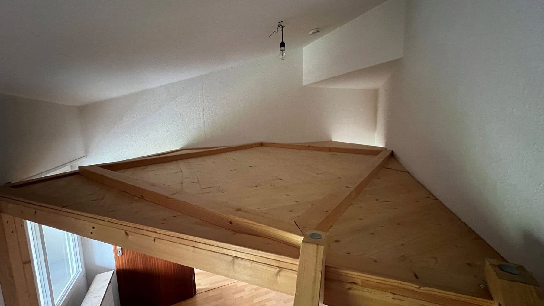 Pronájem bytu 2+kk 48 m², Karlsruhe-Waldstadt, Bádensko-Württembersko Pronájem bytu 2+kk 48 m², Karlsruhe-Waldstadt, Bádensko-Württembersko