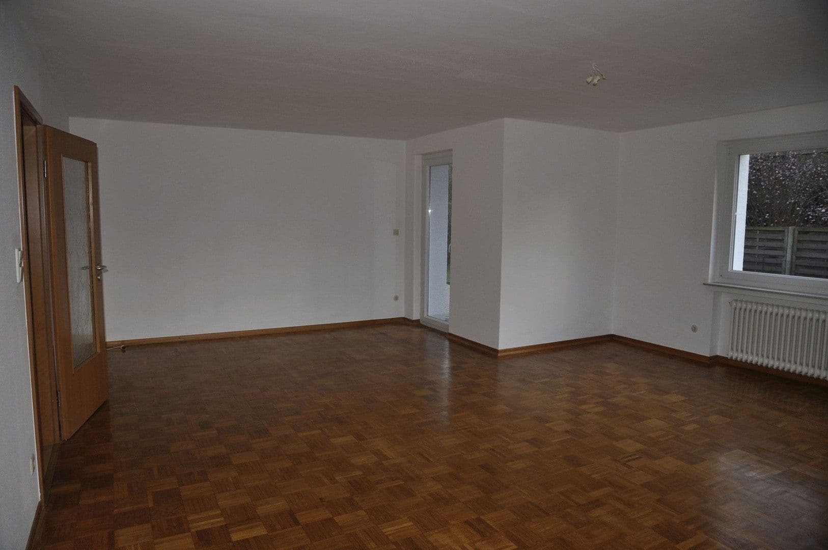 Prodej domu 267 m², pozemek 1.075 m², Wennigsen (Deister), Dolní Sasko Prodej domu 267 m², pozemek 1.075 m², Wennigsen (Deister), Dolní Sasko