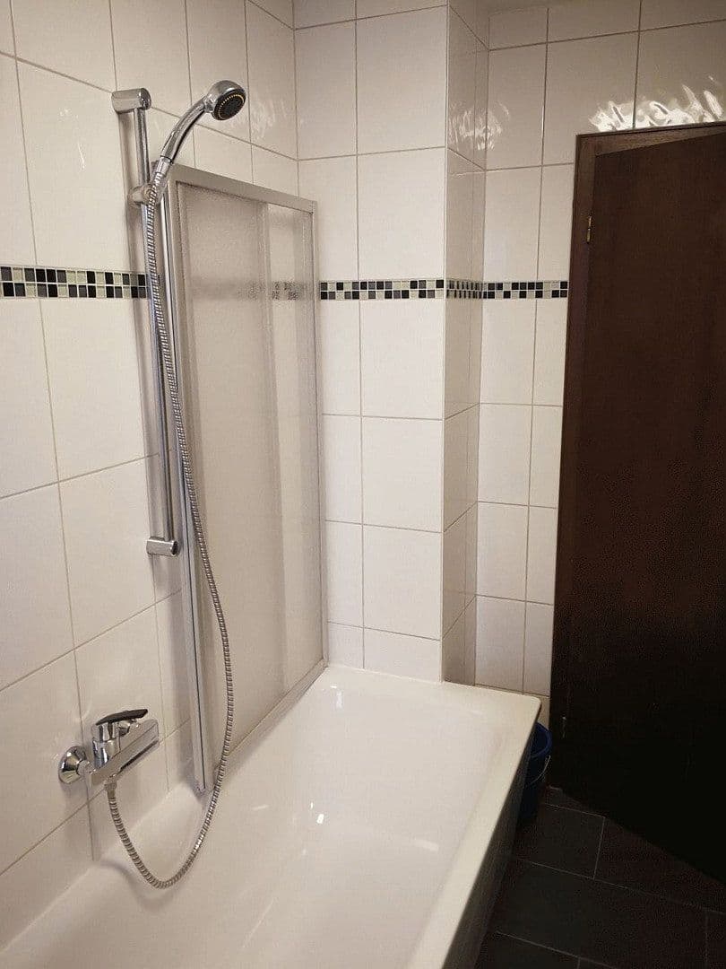 Prodej domu 267 m², pozemek 1.075 m², Wennigsen (Deister), Dolní Sasko Prodej domu 267 m², pozemek 1.075 m², Wennigsen (Deister), Dolní Sasko