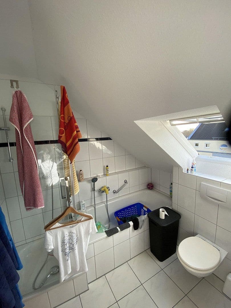 Pronájem bytu 4+1 97 m², Willy-Brandt-Str. 3, Bergisch Gladbach, Severní Porýní-Vestfálsko Pronájem bytu 4+1 97 m², Willy-Brandt-Str. 3, Bergisch Gladbach, Severní Porýní-Vestfálsko