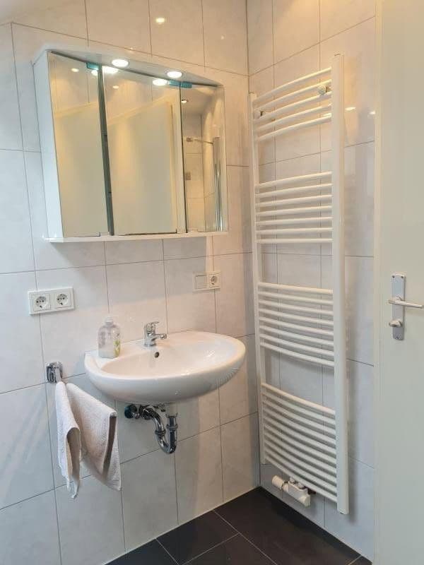 Pronájem bytu 2+1 59 m², Hambacherweg 12 a, Taunusstein, Hessen Pronájem bytu 2+1 59 m², Hambacherweg 12 a, Taunusstein, Hessen